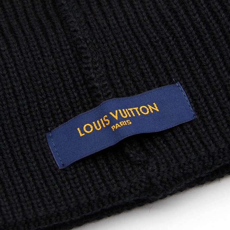 Louis Vuitton Black Logo LV Gold Hats – LVC001