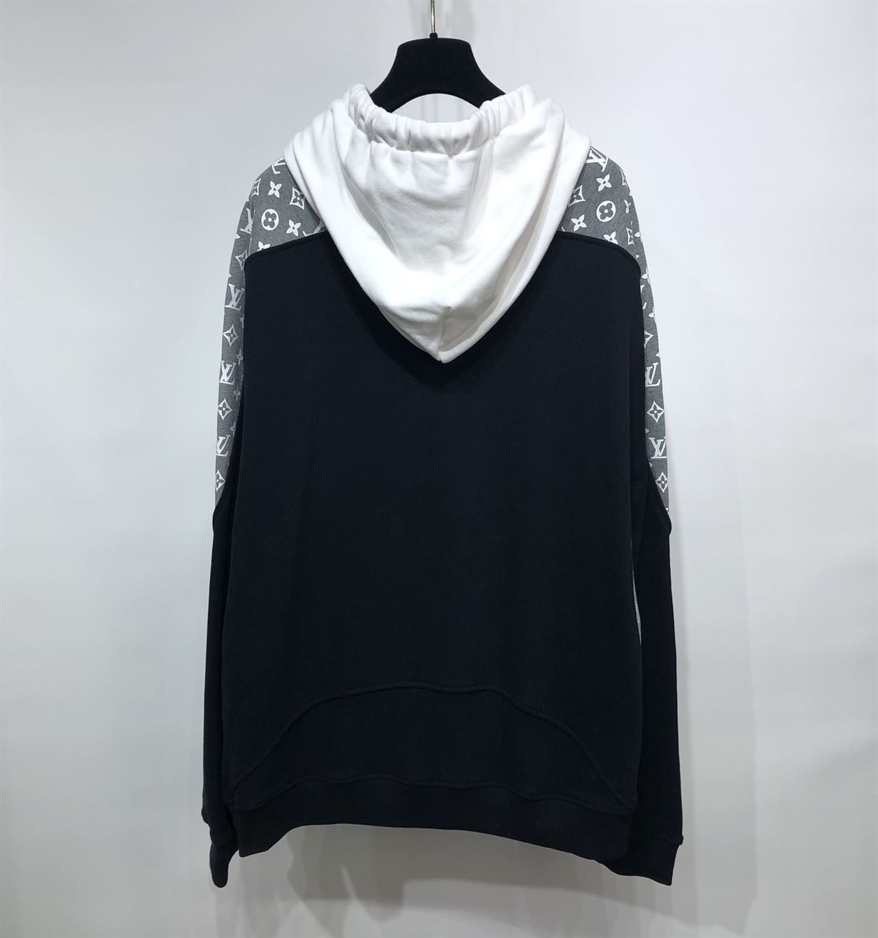 LOUIS VUITTON HOODIE – LVH021