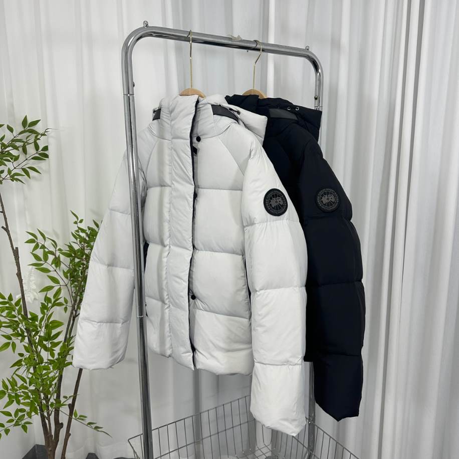 Canada Goose Junction Hooded Down Black Jacket – CN36