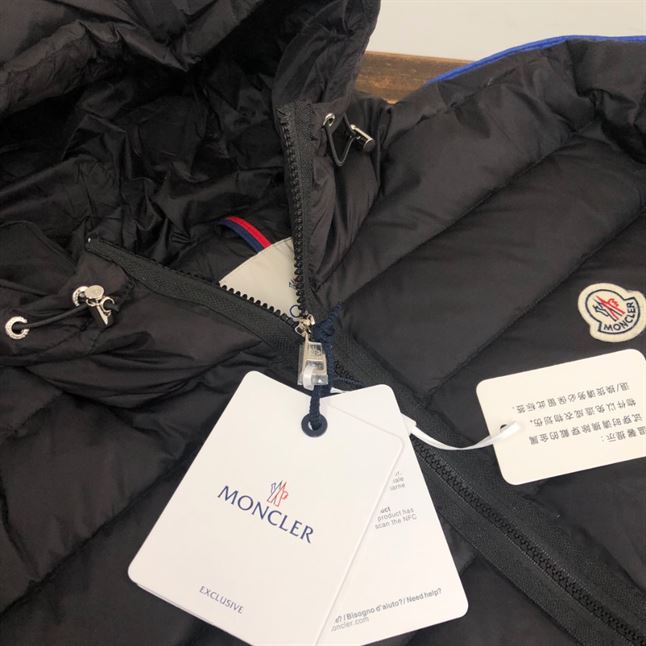 MONCLER AGOUT QUILTED SHELL JACKET – MC069