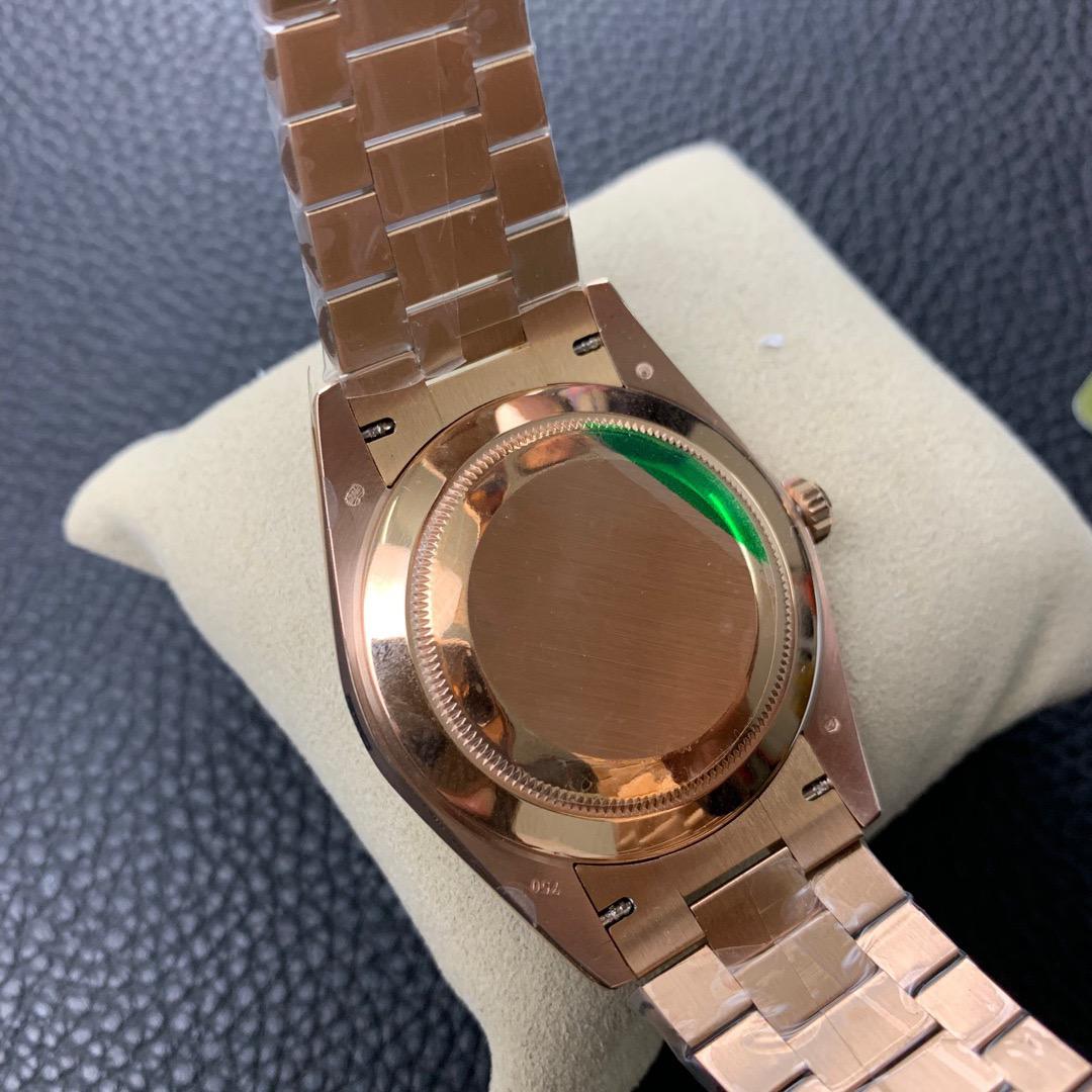 Rolex Oyster, Everose gold