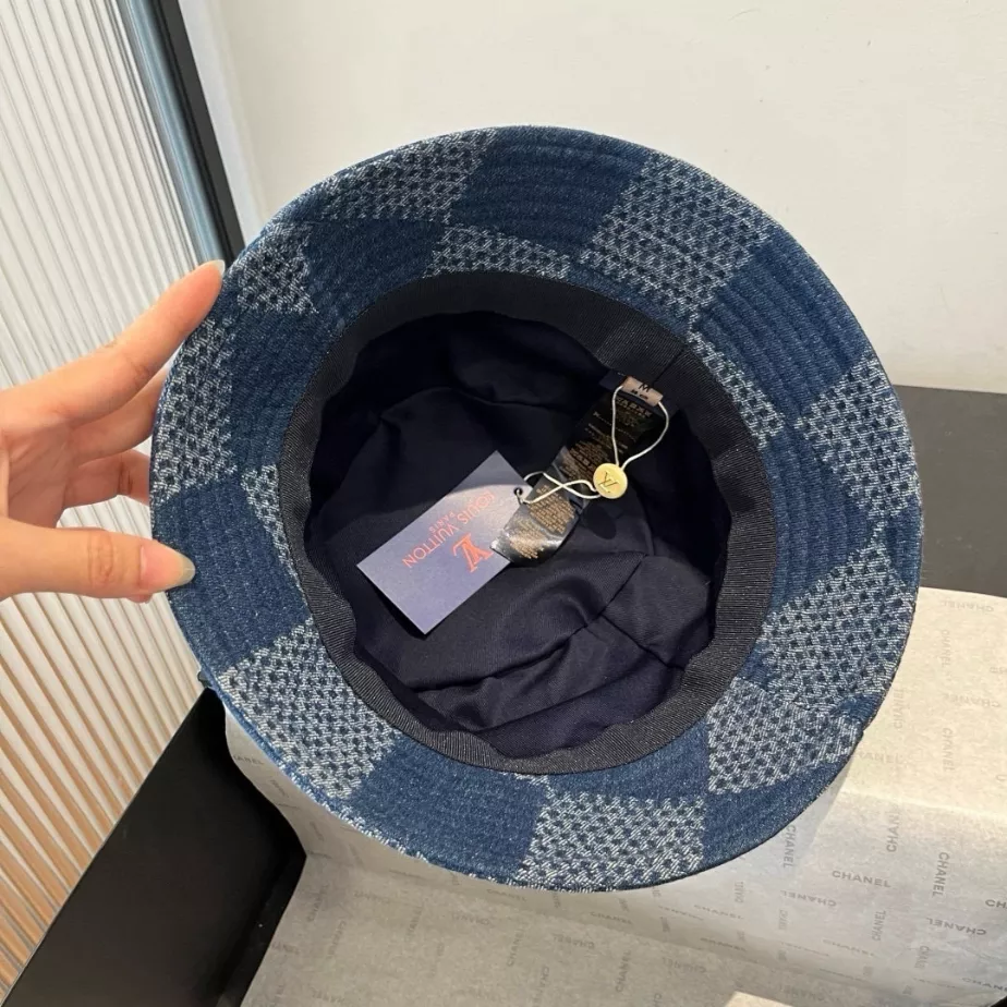 Louis Vuitton Bucket – LVC035