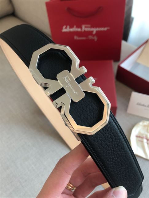 FERRAGAMO REVERSIBLE AND ADJUSTABLE GANCINI BELT – FB006
