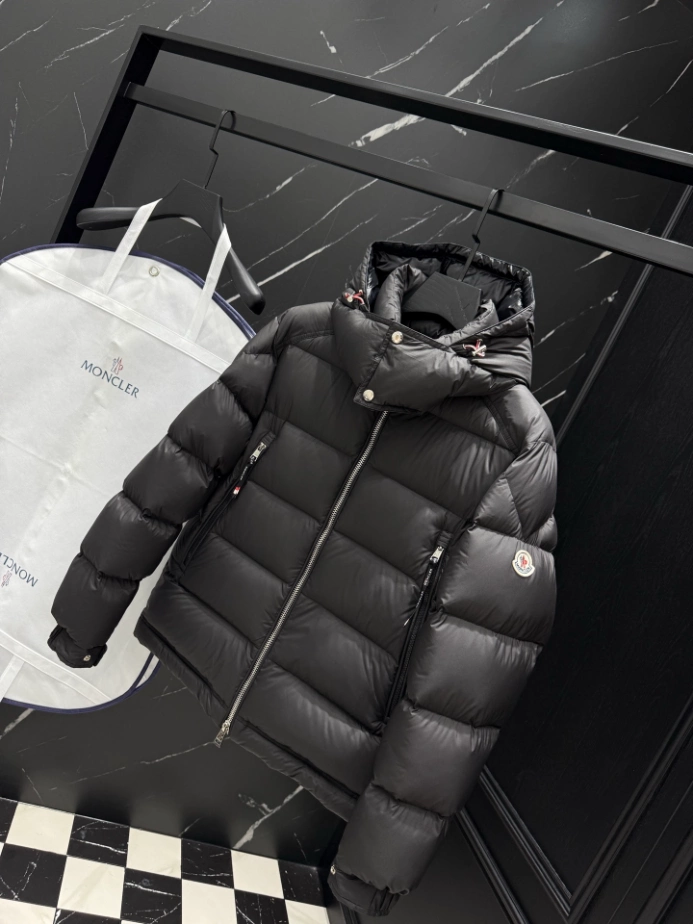 Moncler Jacket – MC149