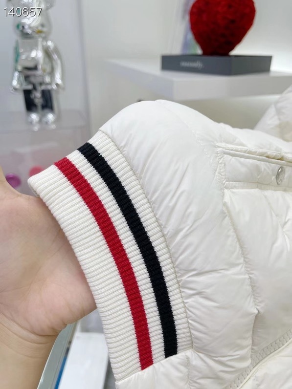 MONCLER JACKET – MC111