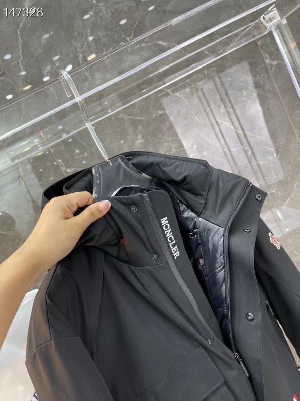 MONCLER COAT – MC121