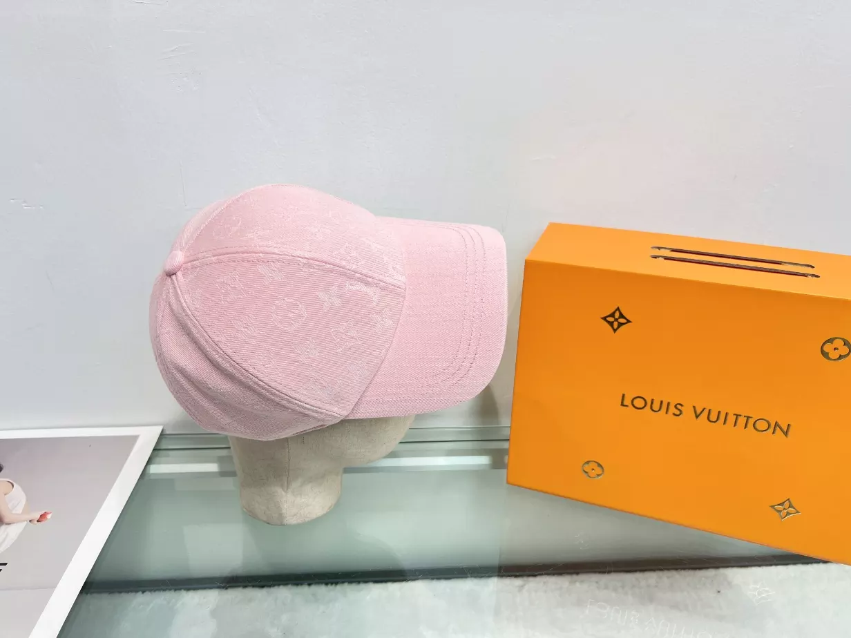 Louis Vuitton Caps – LVC033
