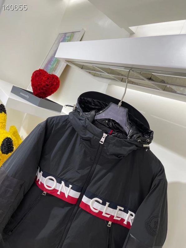 MONCLER OLARGUES HOODED DOWN JACKET – MC112