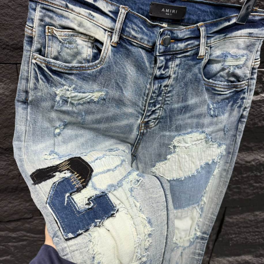 Amiri Men Varsity Ripped Blue Jeans – AMIJ016