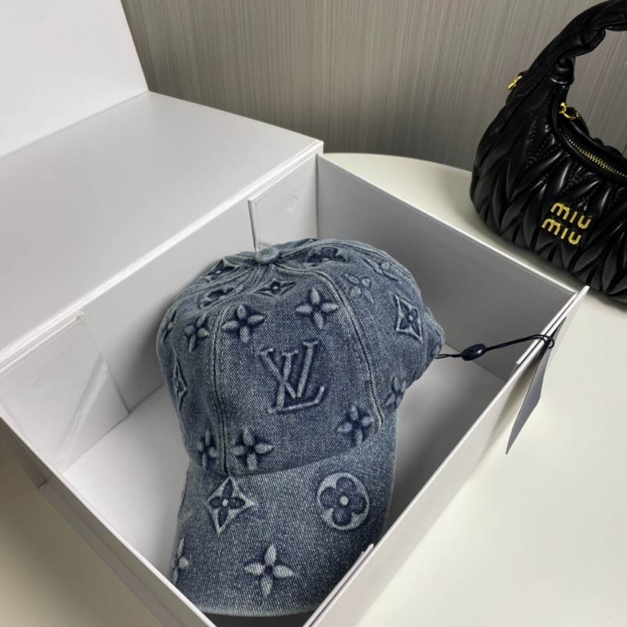 Louis Vuitton Baseball Blue Logo LV Hats – LVC009