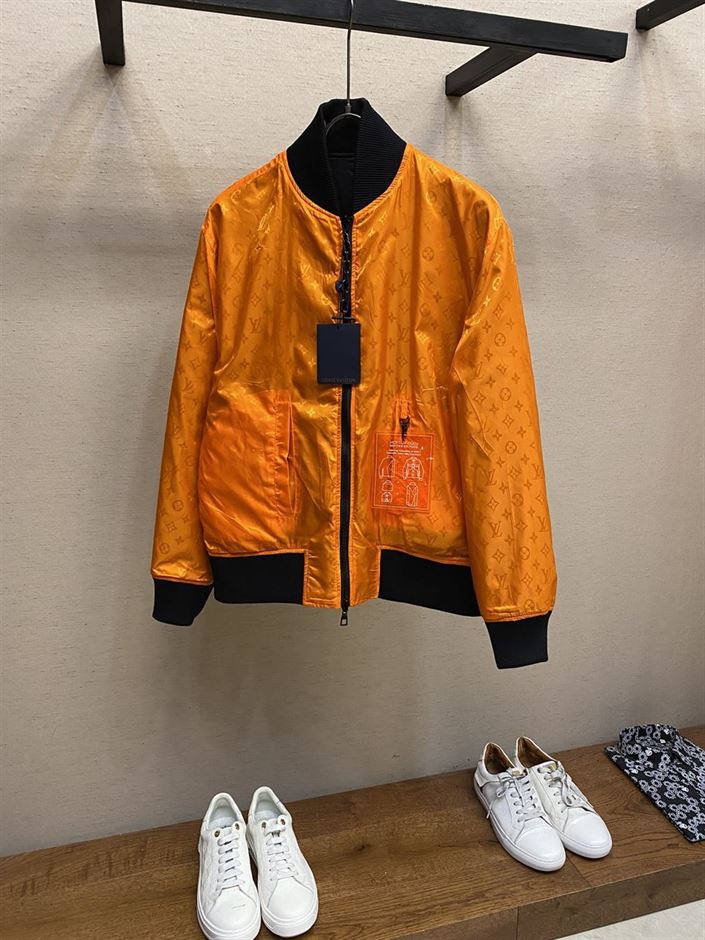 LOUIS VUITTON REVERSIBLE SUMMER BOMBER JACKET – LVC026