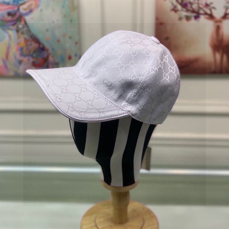 GUCCI GG CANVAS BASEBALL HAT – GH046