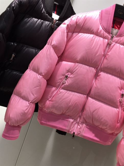 MONCLER PUFFER MERLAT BOMBER JACKET – MC034