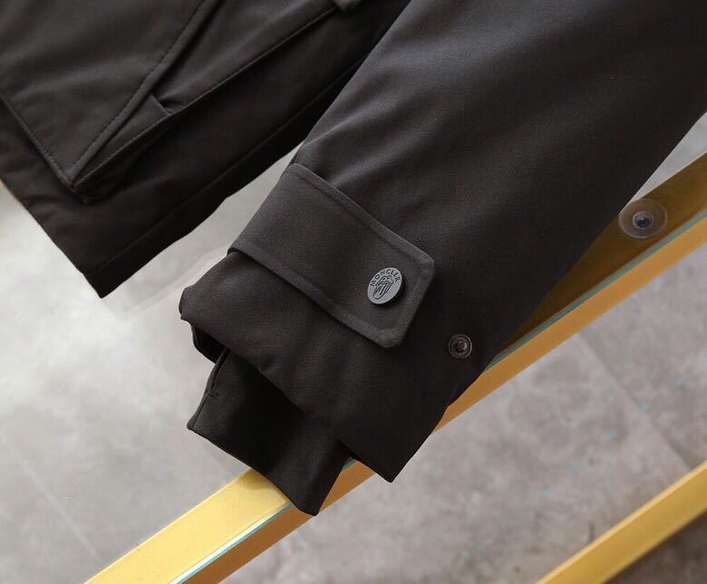 MONCLER COAT – MC126