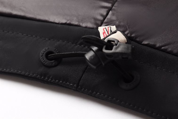 MONCLER COAT – MC105