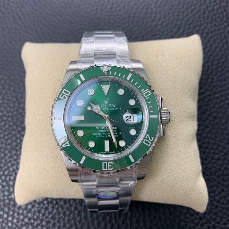 ROLEX OYSTER PERPETTUAL SUBMARINER DATE 41MM – RL030