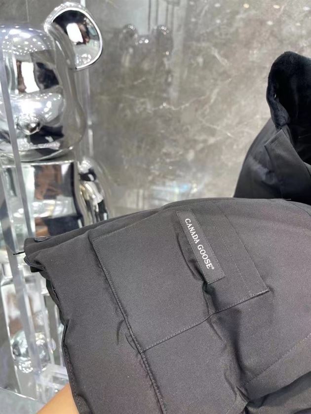 CANADA GOOSE FREESTYLE QUILTED ARTIC-TECH GILET – CN11