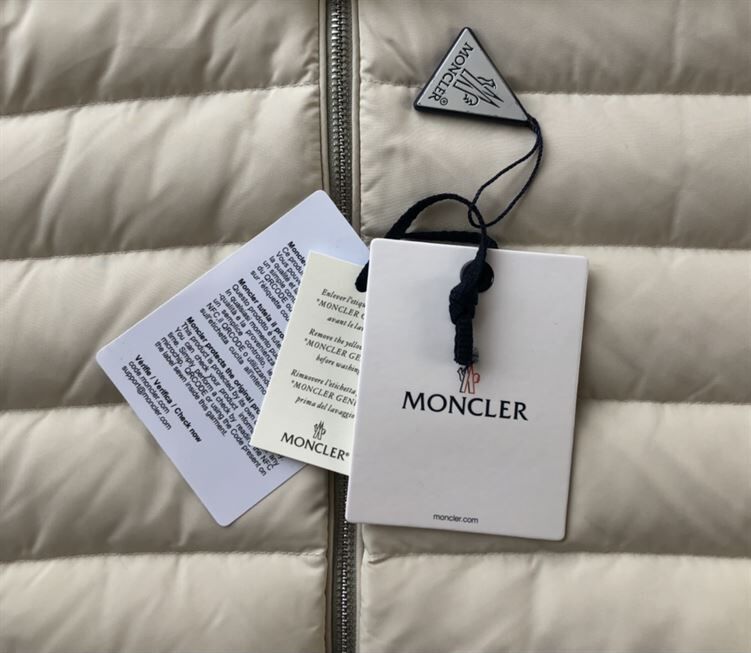 MONCLER COAT FOR MEN – MC004