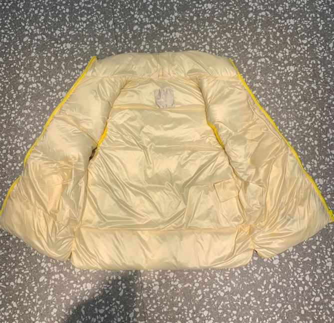 MONCLER YELLOW SUMIDO VEST – MC020