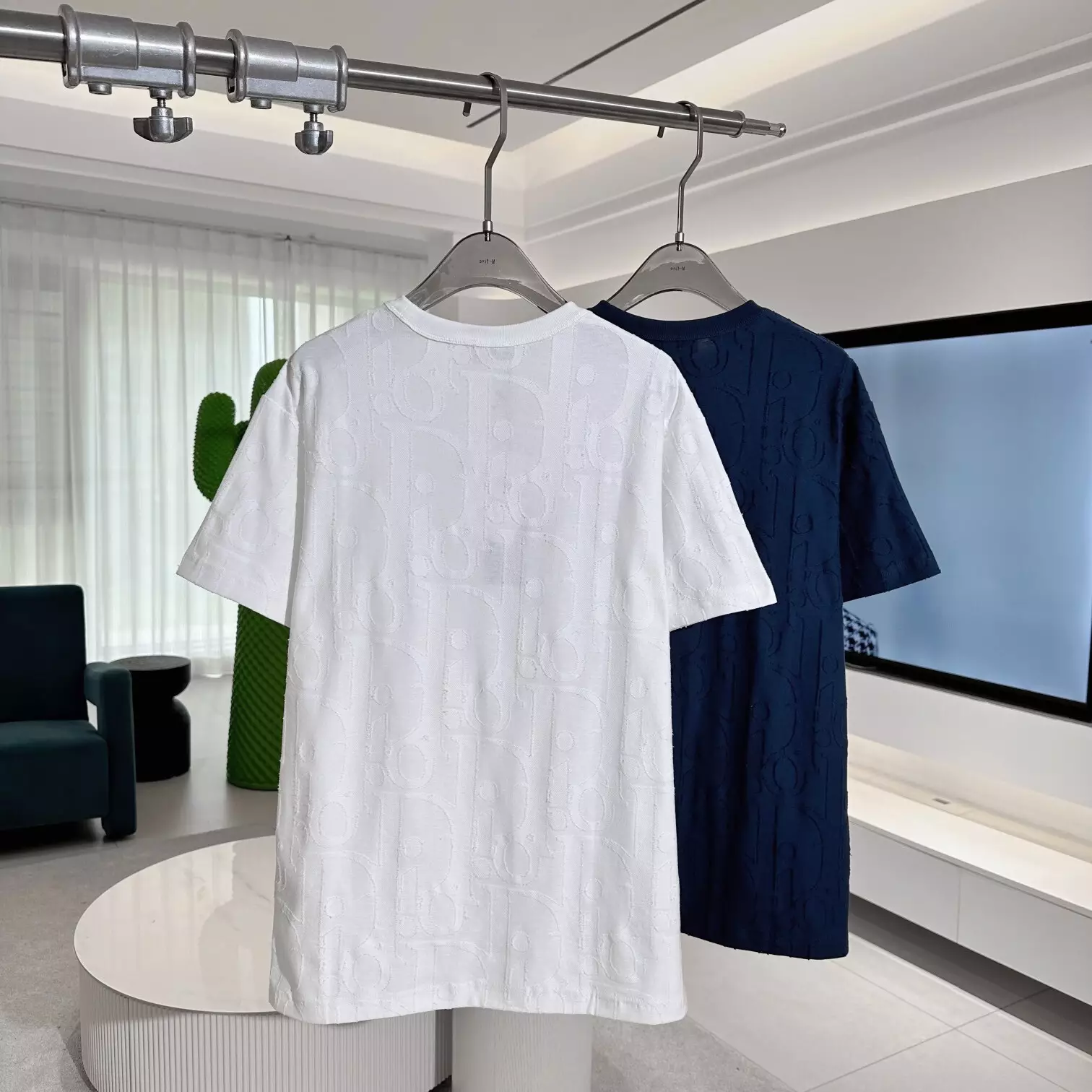 DIOR OBLIQUE T-SHIRT, RELAXED FIT WHITE COTTON JERSEY – DOT042