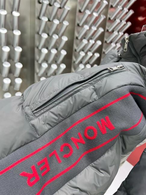 MONCLER JACKETS – MC080