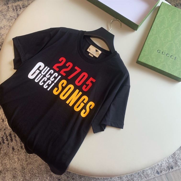 GUCCI ‘22705’ GUCCI SONGS’ PRINT T-SHIRT BLACK – GGS034