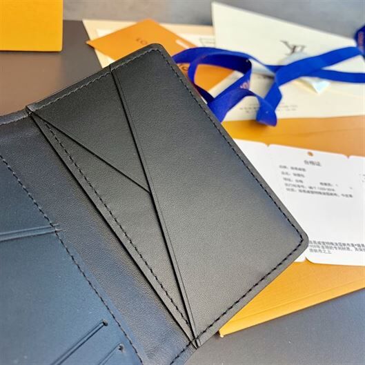 LOUIS VUITTON POCKET – WLV029