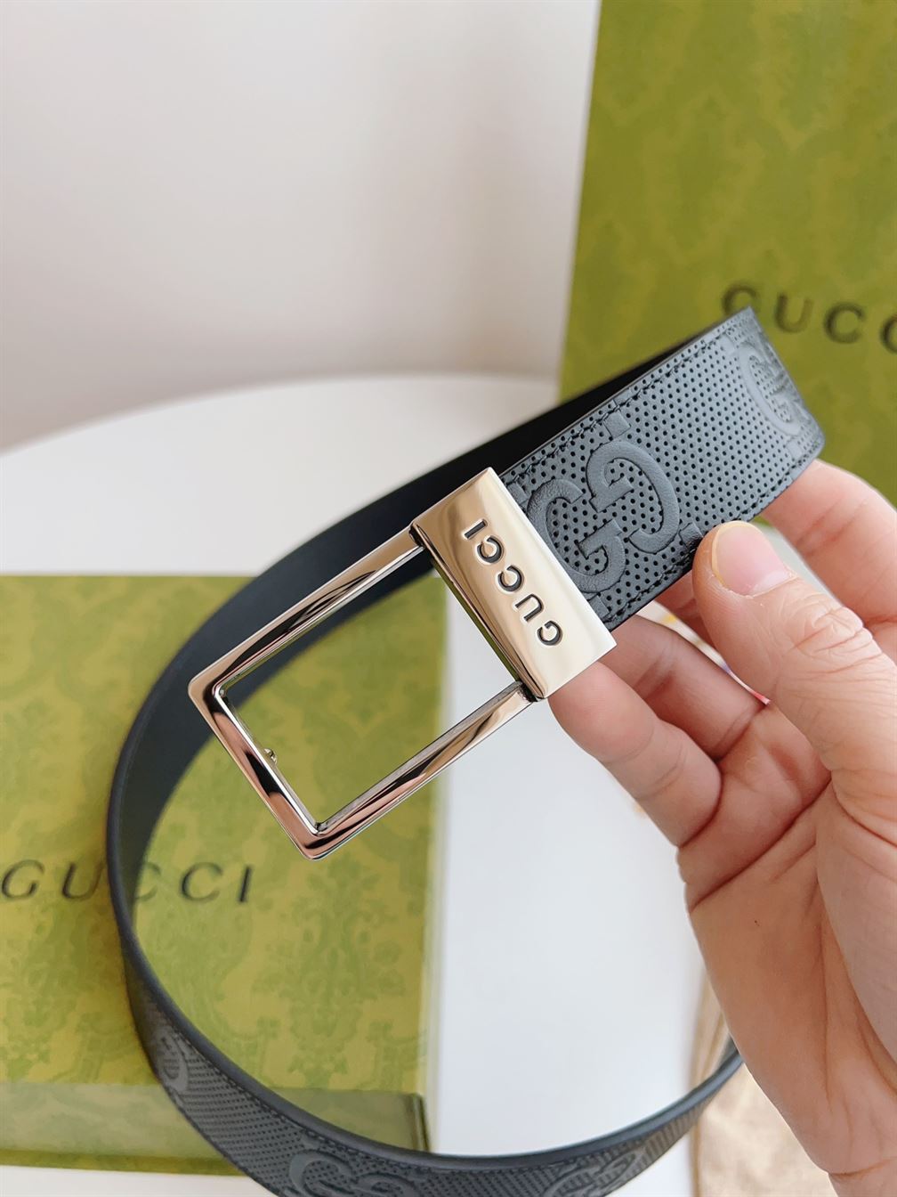 GUCCI GG BELT WITH RECTANGULAR BUCKLE – GB044