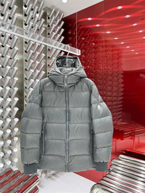 MONCLER JACKETS – MC080