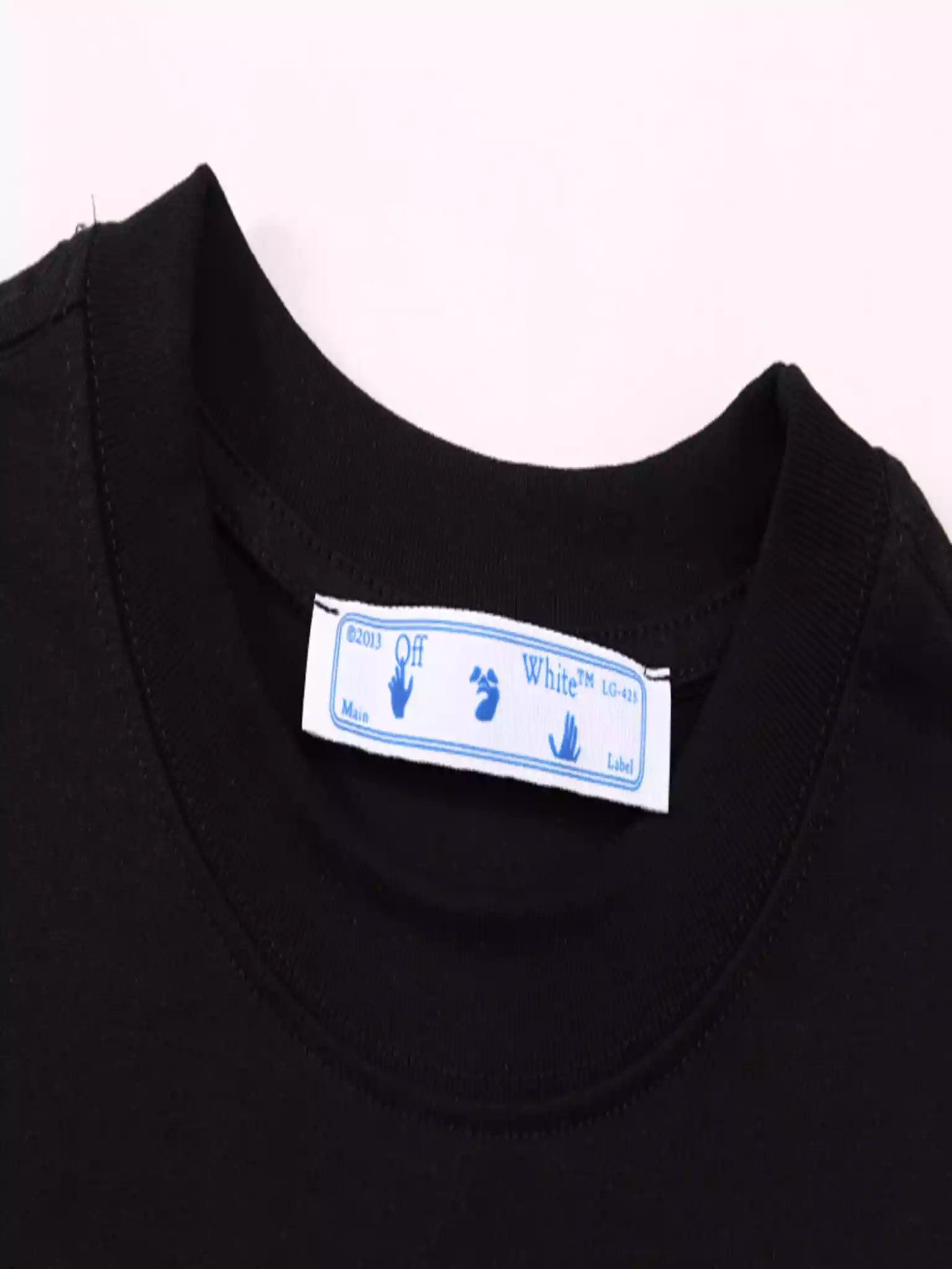 CARAVAGGIO BOY S/S T-SHIRT IN BLACK – OWS020