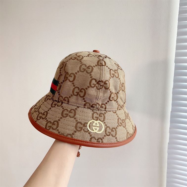 GUCCI JUMBO GG CANVAS BUCKET HAT – GH155