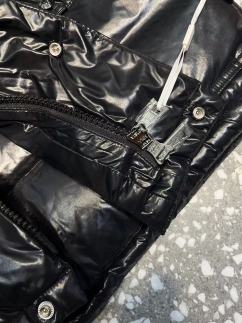 MONCLER CHIABLESE LONG PARKA JACKET IN BLACK – MC050