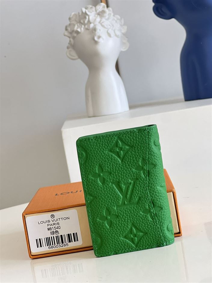 LOUIS VUITTON POCKET ORGANIZER IN GREEN MONOGRAM TAURILLON – WLV037