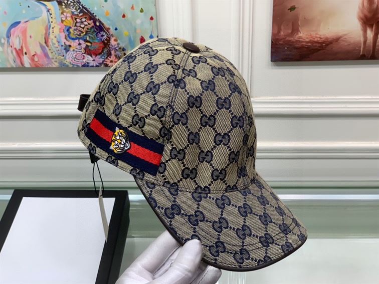 GUCCI GG CANVAS BASEBALL HAT – GH029
