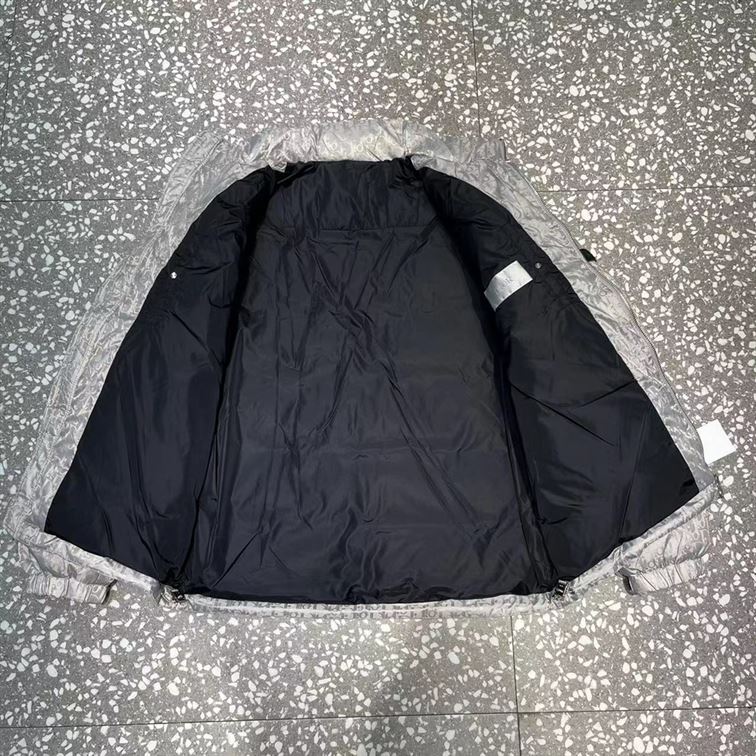 DIOR OBLIQUE DOWN JACKET TECHNICAL JACQUARD – DRC020