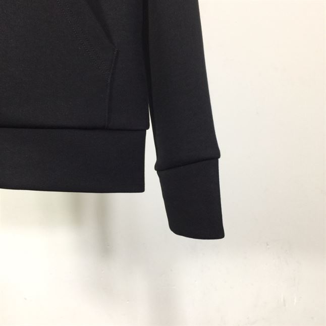 MONCLER ZIPPED SWEATSHIRT – MC068