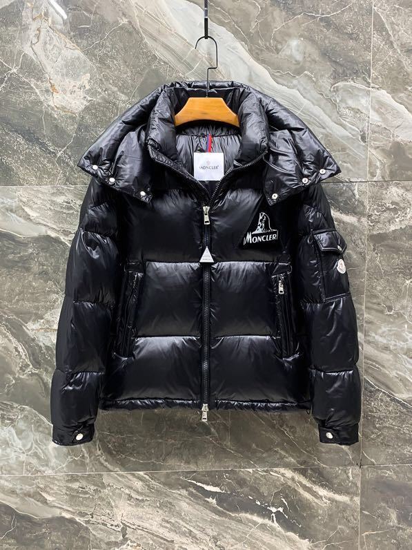 MONCLER COAT – MC122
