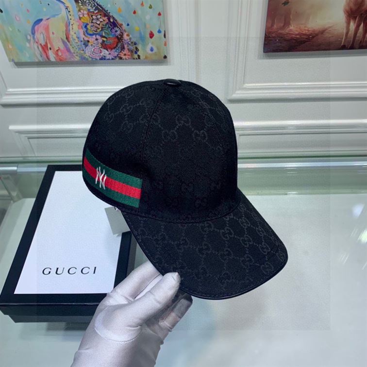GUCCI GG CANVAS BASEBALL HAT – GH134
