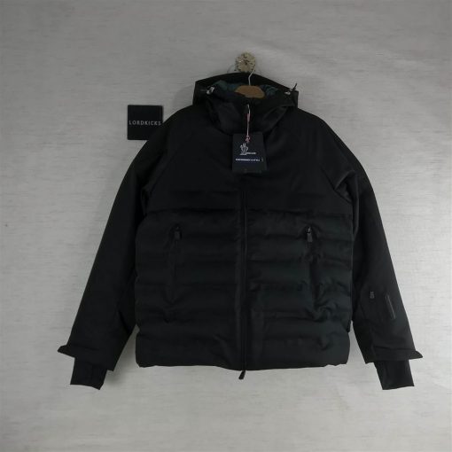 MONCLER COAT – MC102