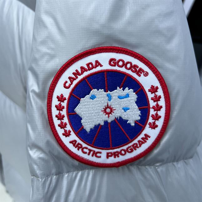 CANADA GOOSE CROFTON PUFFER JACKET – CN18