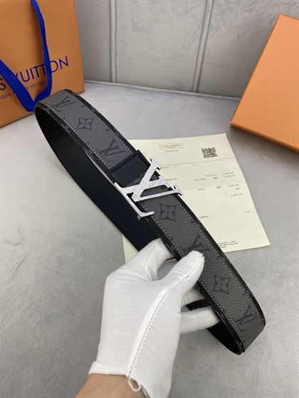 LOUIS VUITTON BELT – LBE074