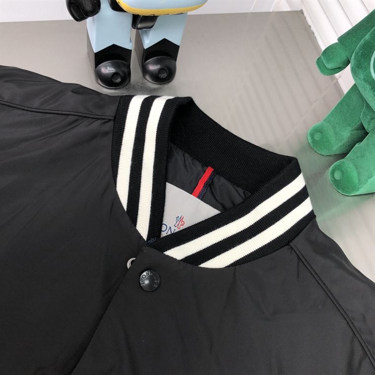 MONCLER BOMBER JACKET – MC098