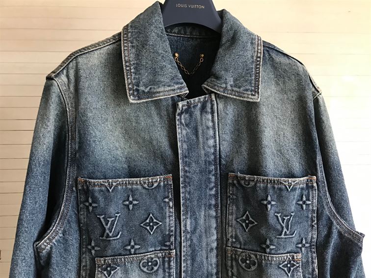 LOUIS VUITTON MONOGRAM DENIM JACKET – LVC040