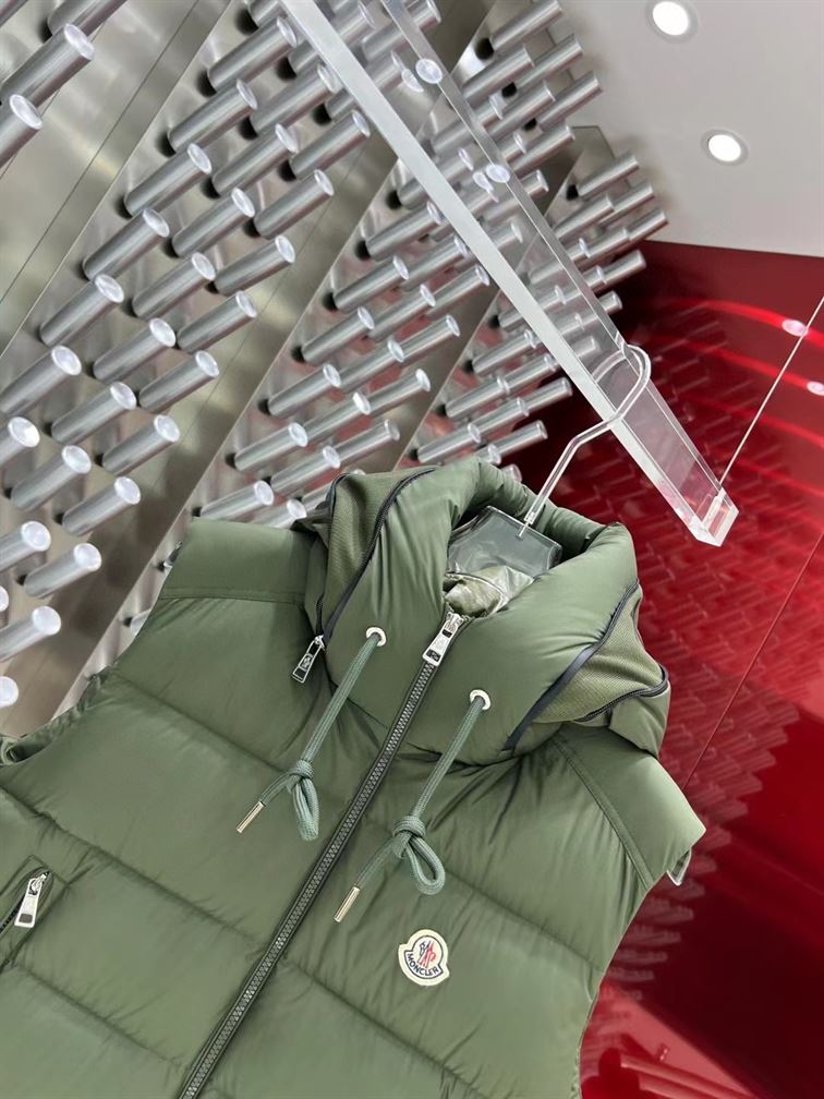 MONCLER DOWN GILET – MC131