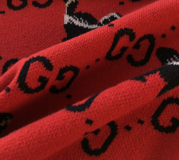 GUCCI GG AND SKUNK WOOL KNIT SWEATER – GCK012