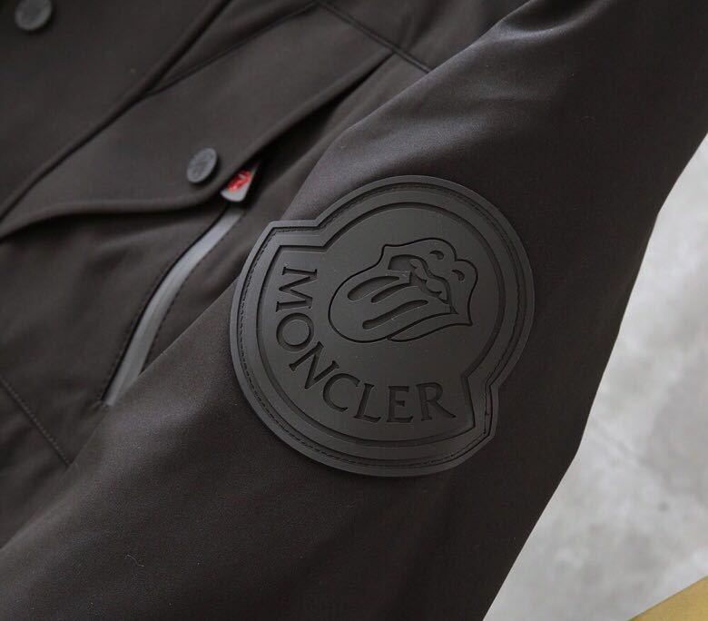 MONCLER COAT – MC126