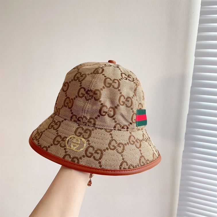 GUCCI JUMBO GG CANVAS BUCKET HAT – GH155