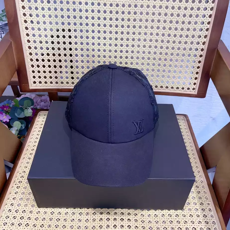 Louis Vuitton Caps – LVC025