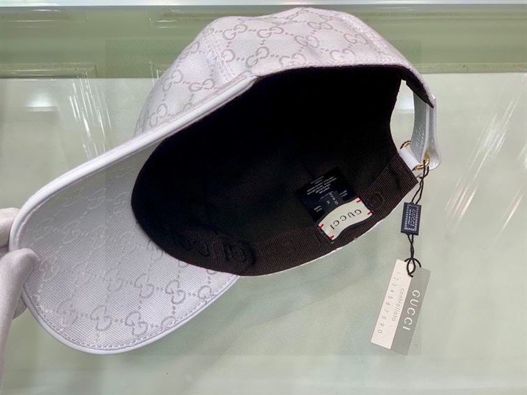 GUCCI GG CANVAS BASEBALL HAT – GH046