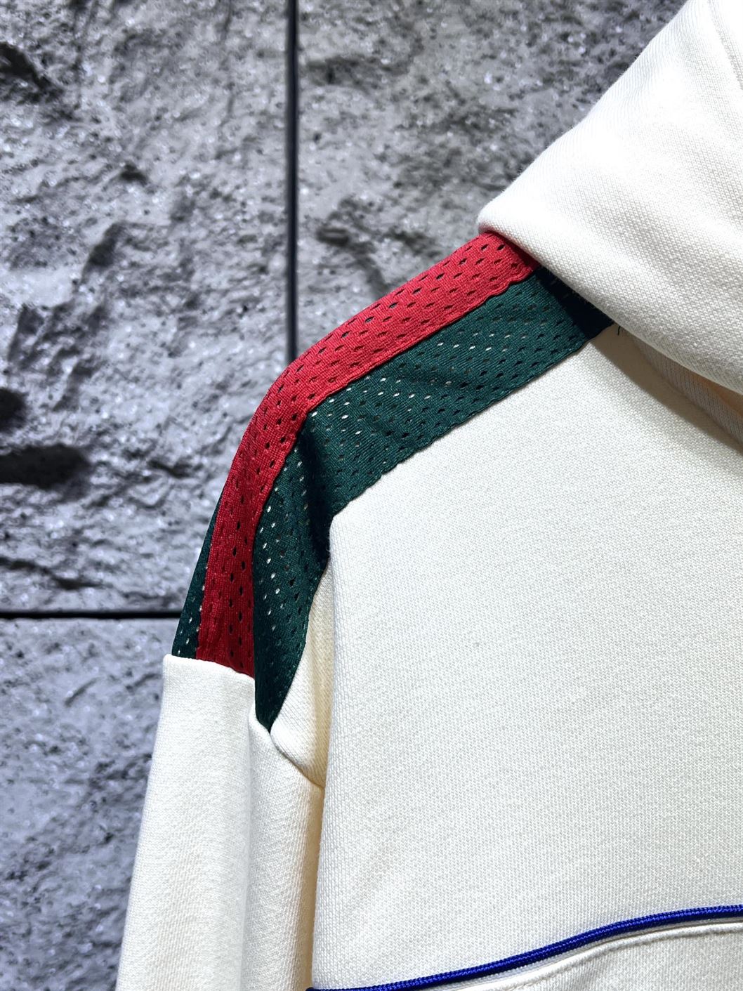 GUCCI HOODED SWEATSHIRT – GCK051